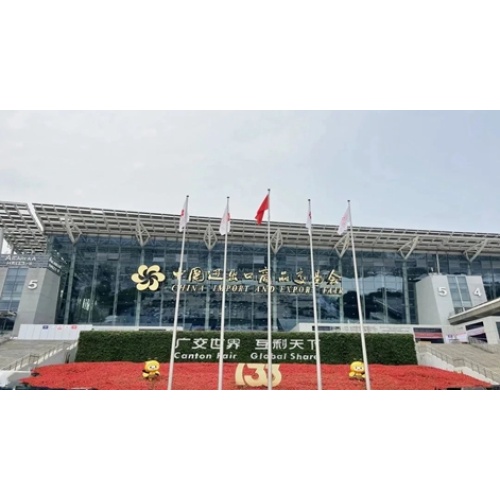 Vice Governor Fang Wei Investigated Wuxi Enterprises At The Canton Fair