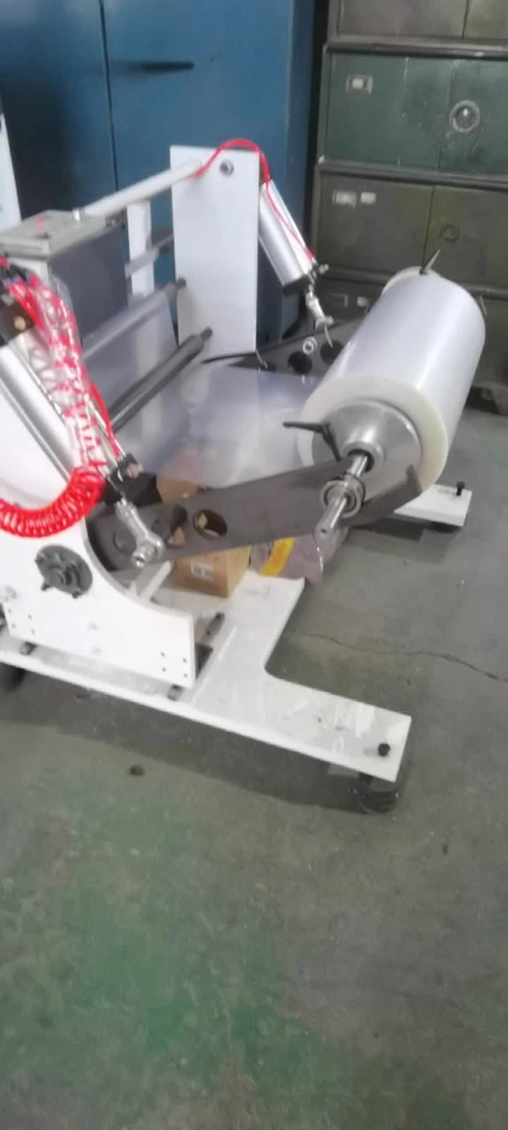 Automatic button file bag making machine