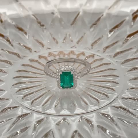 European Fashion Vintage Women Finger Ring Antique Style Emerald Gemstone Ring For Women Party Girls1