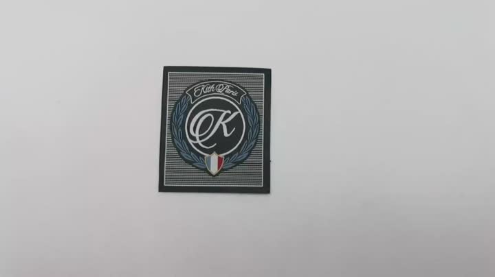 Vysoce husté a nádherné tkané etikety