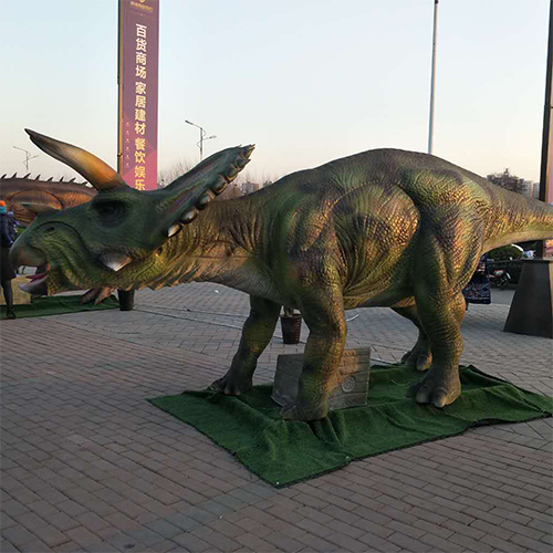 jurassic park triceratops animatronic