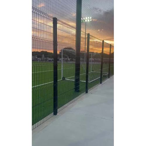 valla-deportiva-soldada-con-curvas-