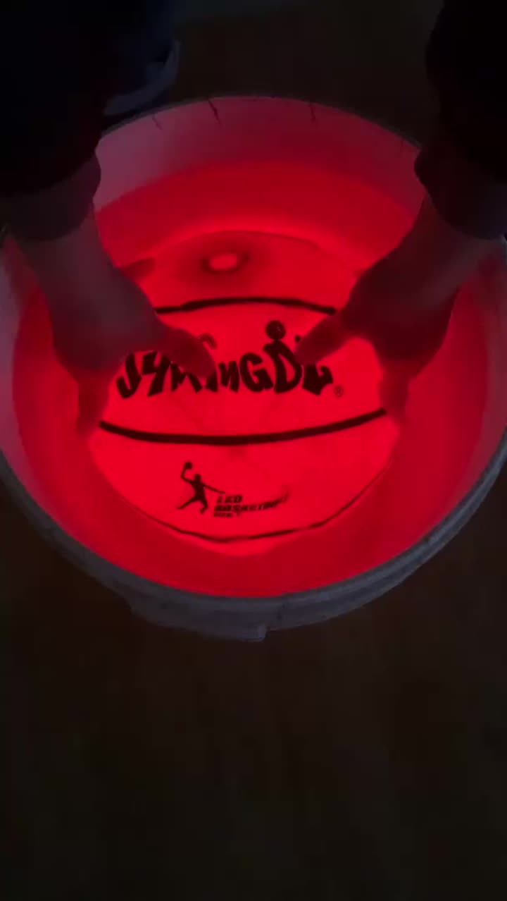 Glow Basketball Manufaction --- اختبار مقاوم للماء