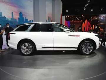 Green EV 4X2 4WD Awd Long Range New Energy Vehicle High Speed FAW Hongqi E-HS9 Electric Motor SUV1