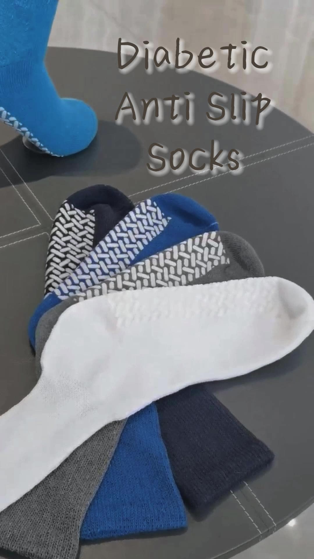 anti slip long sock custom logo and color crew socks unisex diabetic slipper socks manufacturer1
