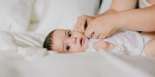 Как да подхранваме чувствителна кожа на бебето