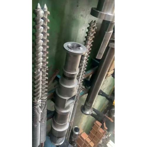 پیچ دوقلو مخروطی