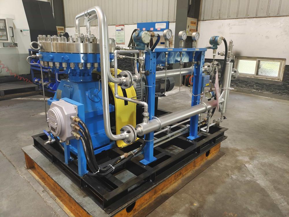 Special gas compressor