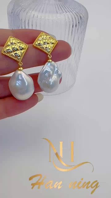 High End 18K Gold-Plated Baroque Pearl Earrings for Women1