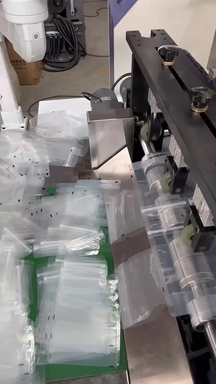 four side sealing stand up zipper bag machine