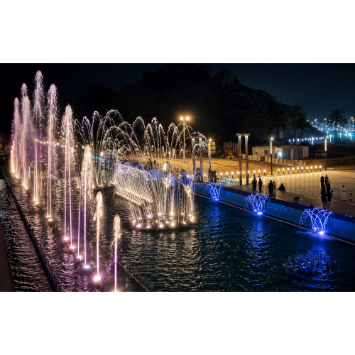 سعودی اسکوائر میں موسیقی اور رقص کا چشمہ