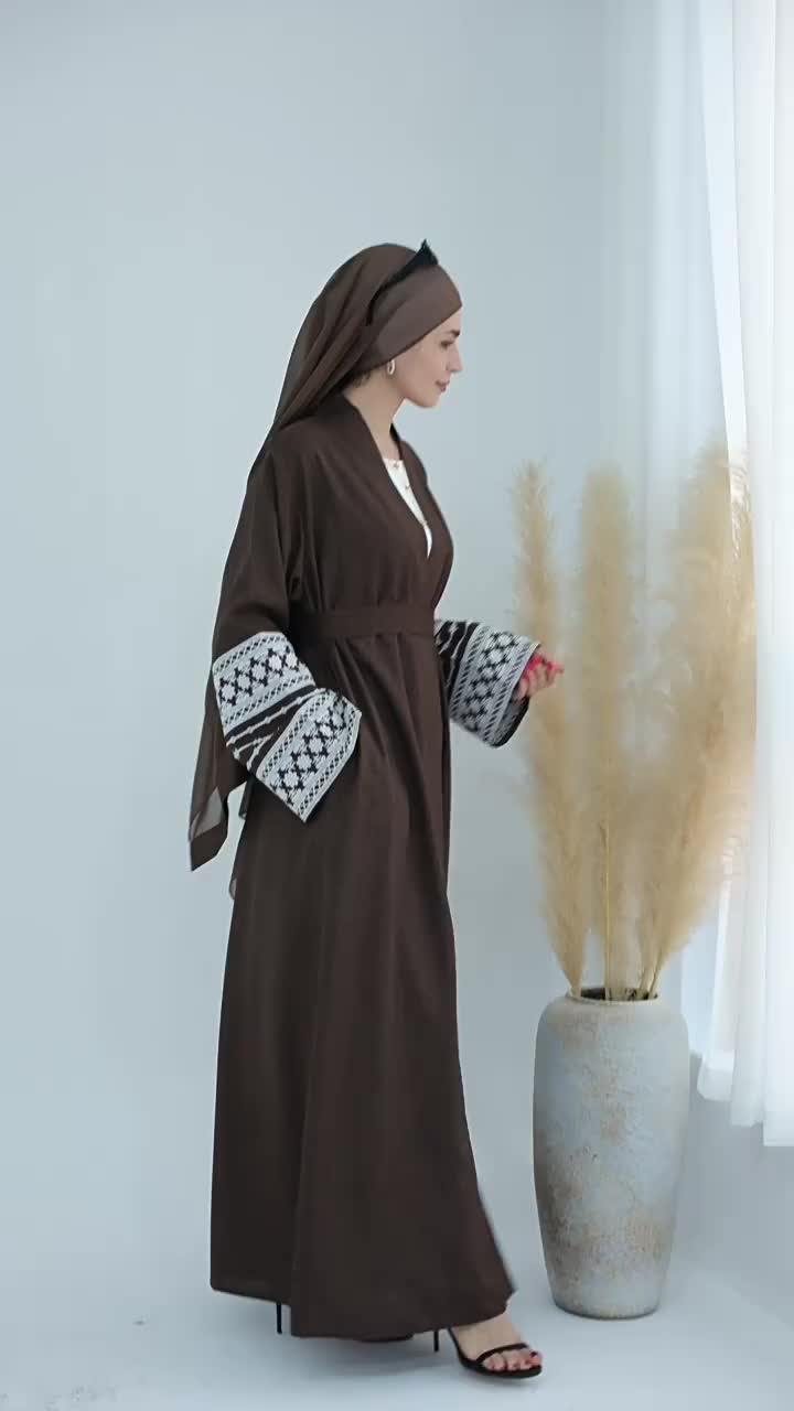 UNILR701-1Abaya