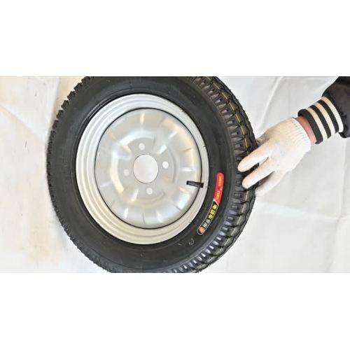 Pneu de roda superior plana