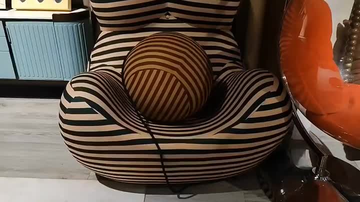 Mother's arms sofa