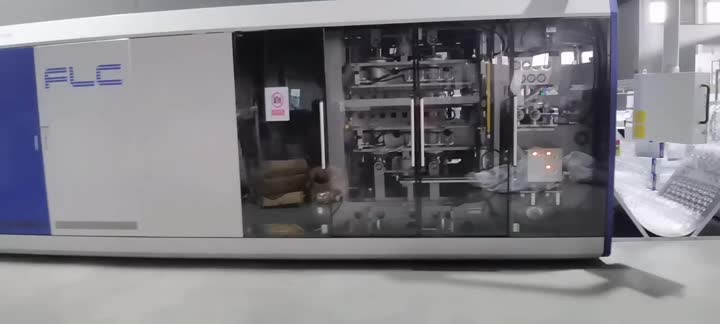 Machine à couvercle en plastique à grande vitesse automatique