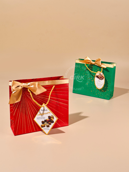Cajas de regalo y bolsas de regalo de papel impresas personalizadas: embalaje premium para chocolate, cajas de ropa y cajas de cosméticos | Cajas de regalo de Navidad