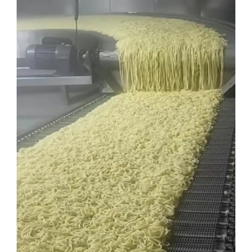 Produzione, consegna e test di noodle istantanei all'estero nel sud-est asiatico