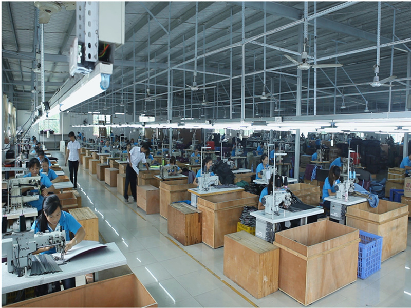 Jiangxi Province Xingan County Huaxing Luggage Ltd.