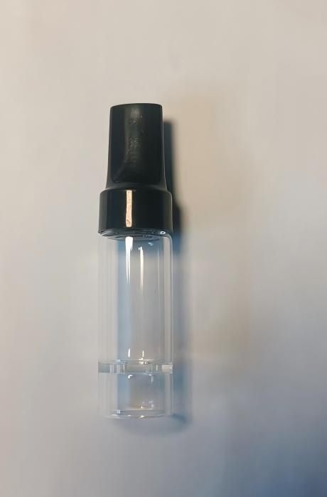 ¿Habrá alguna fragancia residual en el tubo de vidrio para aromaterapia?