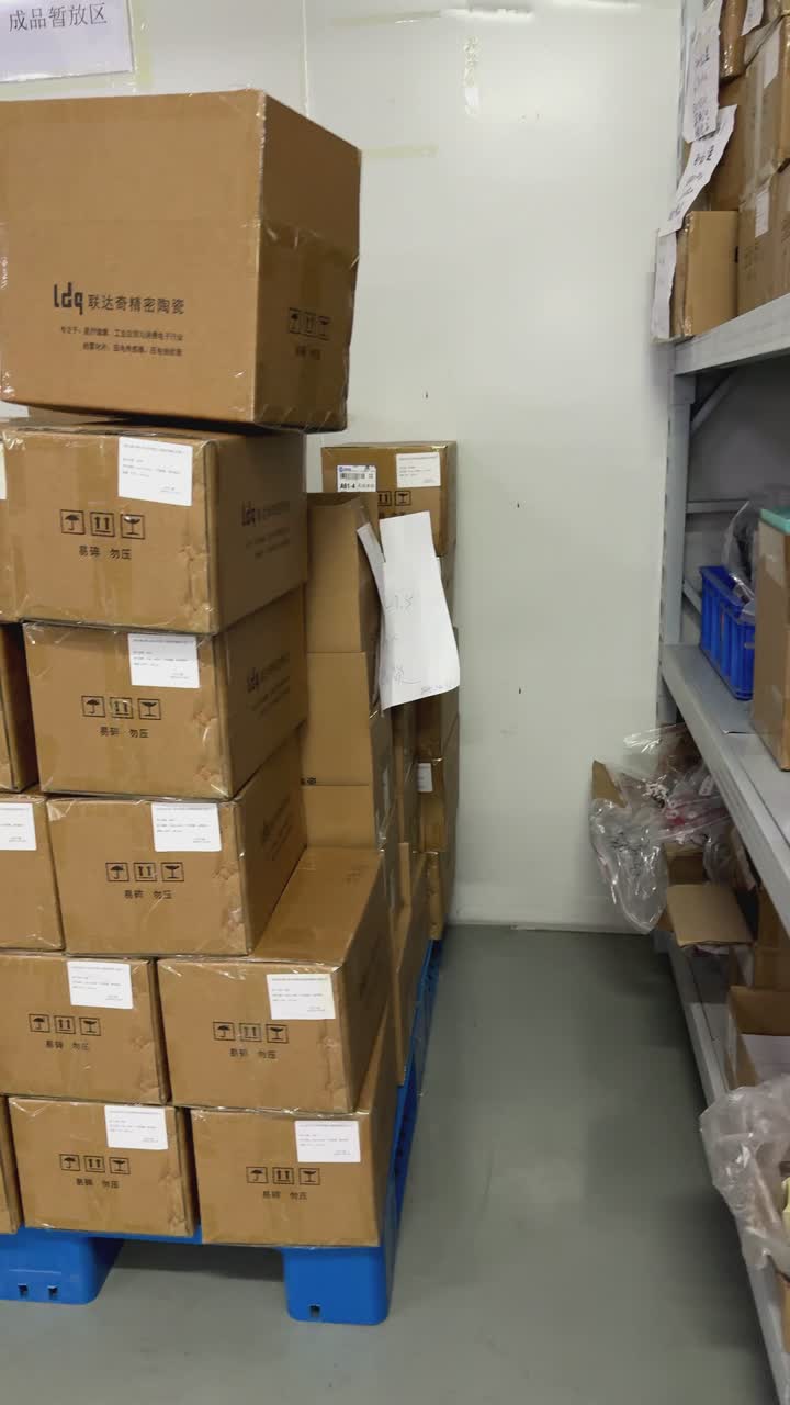 Oficina de produção de folhas atomizadoras microporosas domésticas