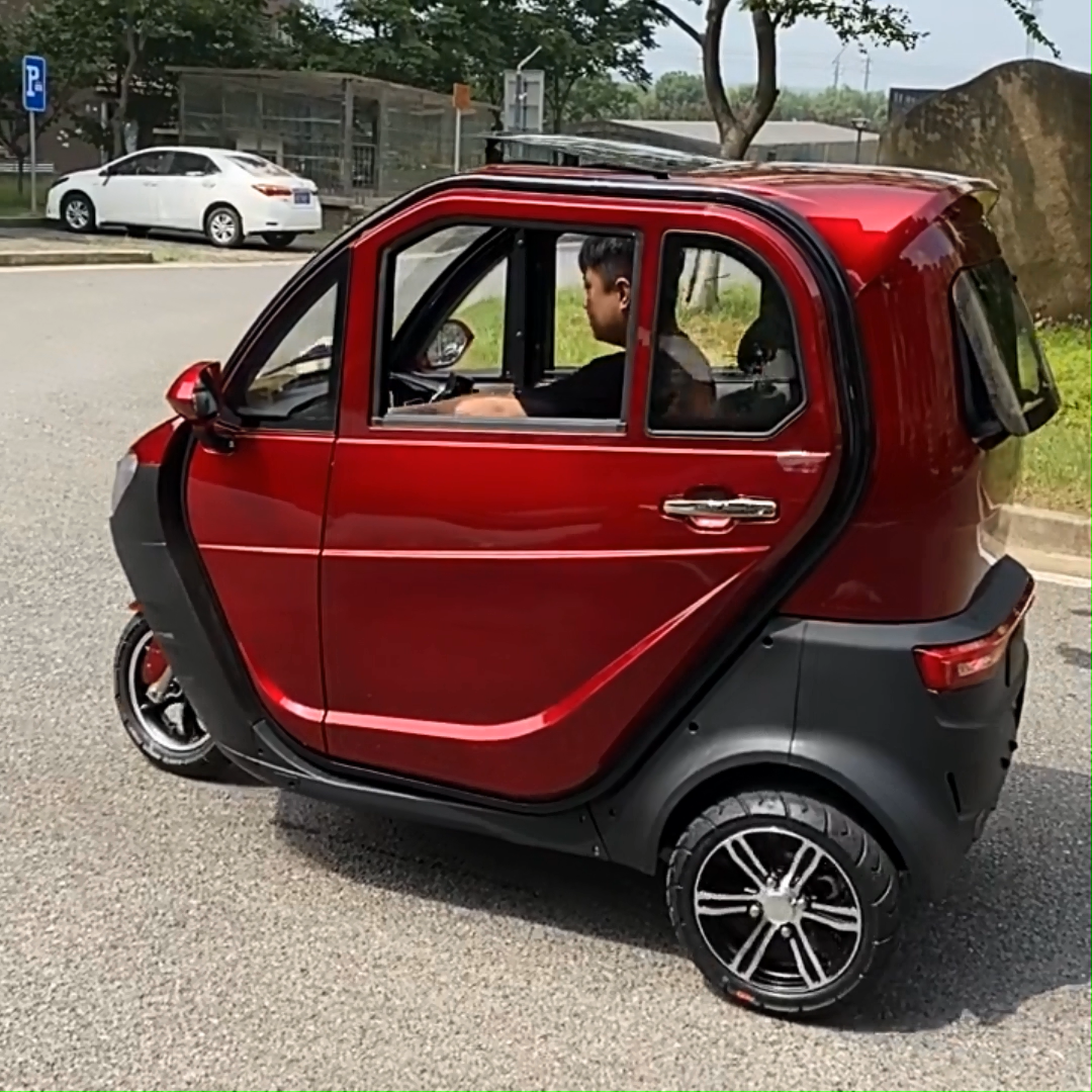 Usine trois roues de mobilité adulte à essence tricycle enfermé1