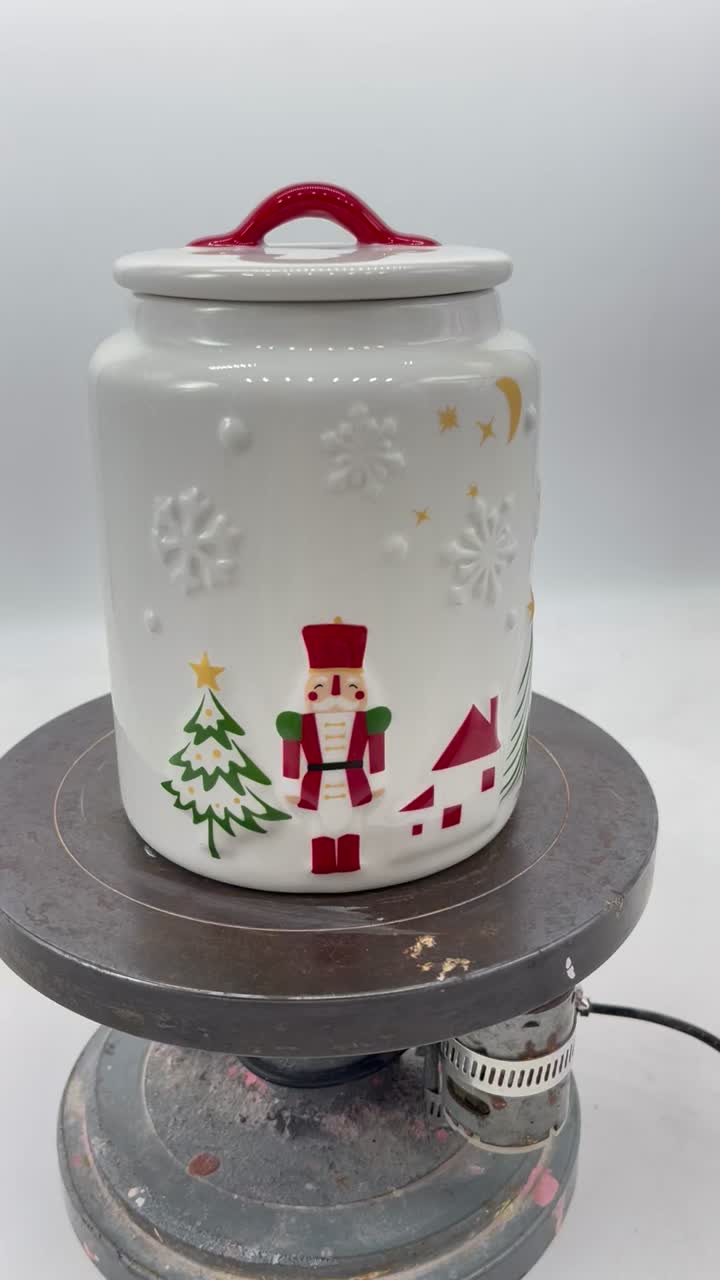 Tarro de soldado de nuez y copo de nieve