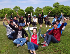 Yangzhou Artdragon Decorations Co., Ltd.