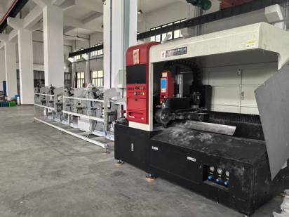 Станок для лазерной резки труб