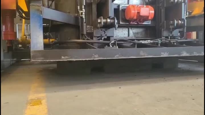 Máquina formadora de tubos de hormigón vertical con sistema de giro de molde integrado