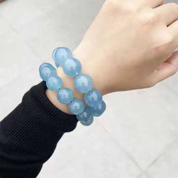 This bracelet features beautiful beads or stones
