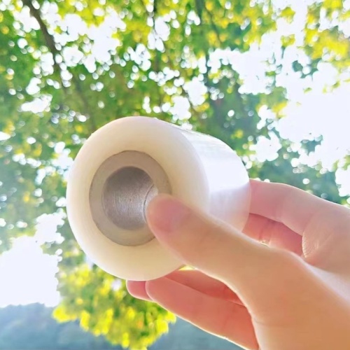 Small roll PE wrap film manufacturers packaging stretch film industry fresh-keeping plastic wrap take-out box sealing packaging film