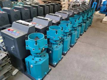 Feed pellet machine