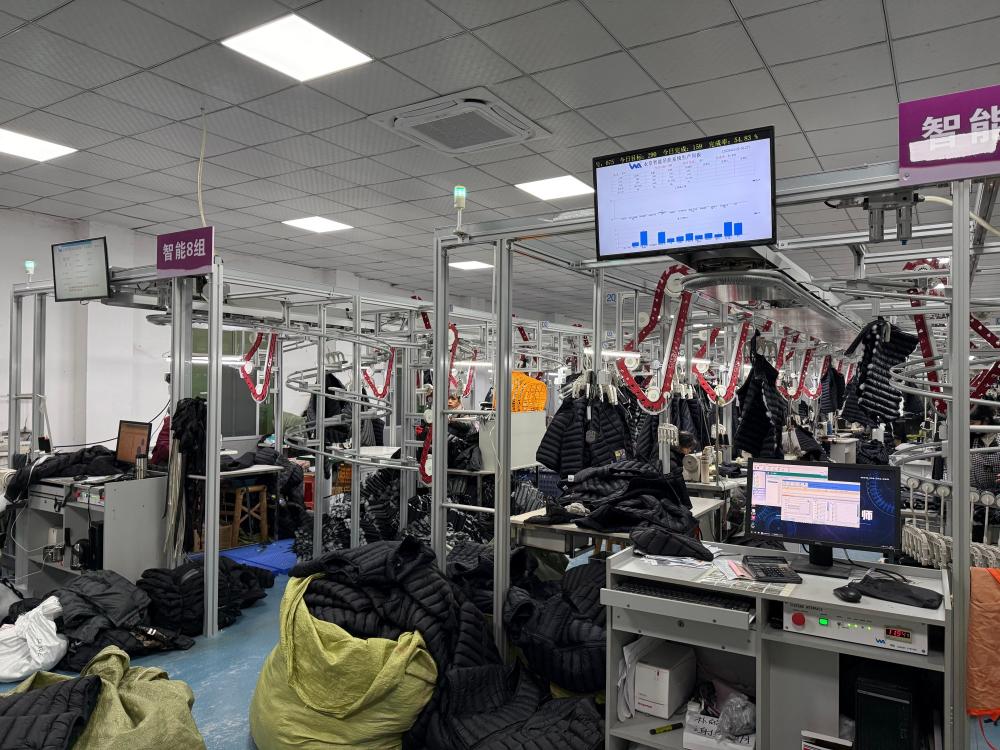 Factory Interior Working Scene (9)