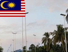 Malaysia case: 12 meter integrated solar street light unveiled in Malaysia, with high pole design illuminating the city's main roads