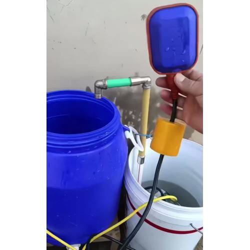 GateFour Schwimmer-Füllstandschalter in Aktion