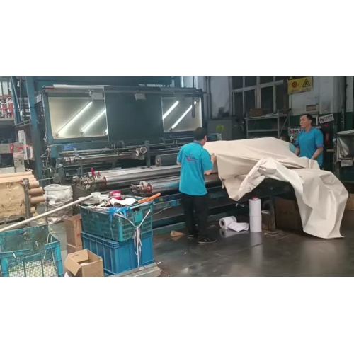 Vidéo de production des uniformes de travail 5