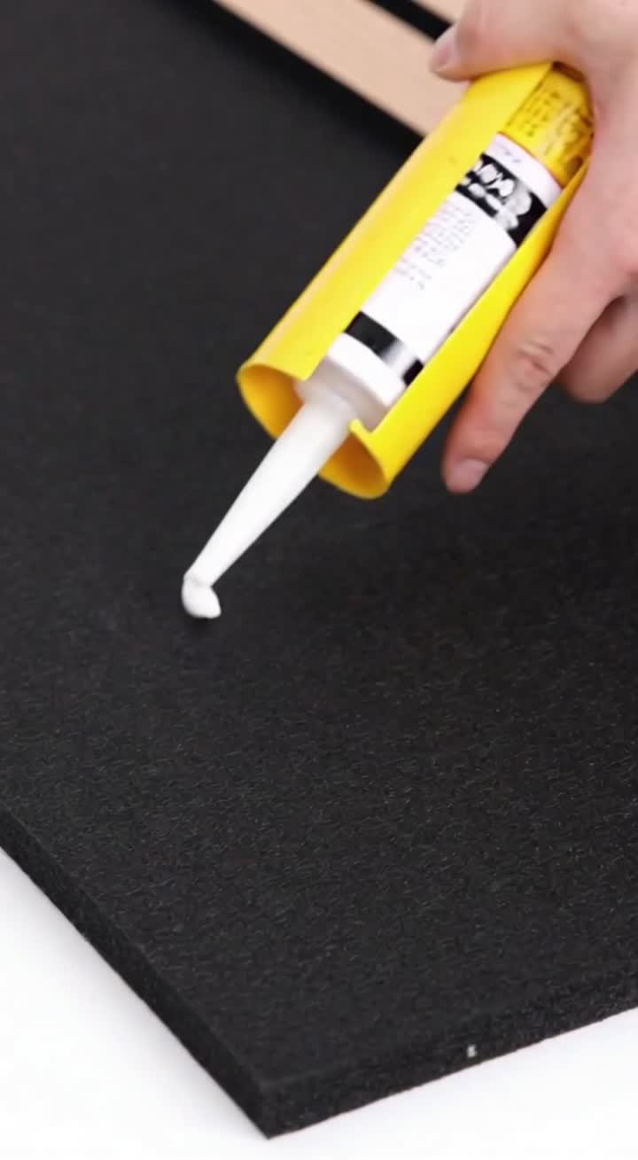 איך Akupanel יכול להשיג גם קליטת קול וגם סגנון באחד?