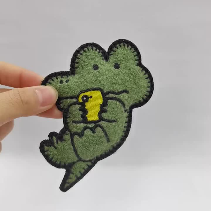 Lencana logo bersulam pengisian kreatif