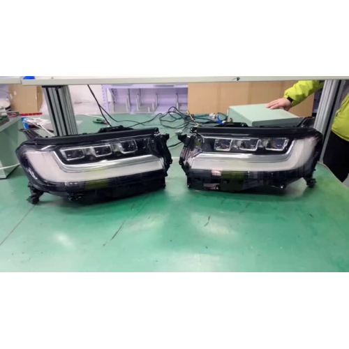 2022 LC300 हेडलाइट्स