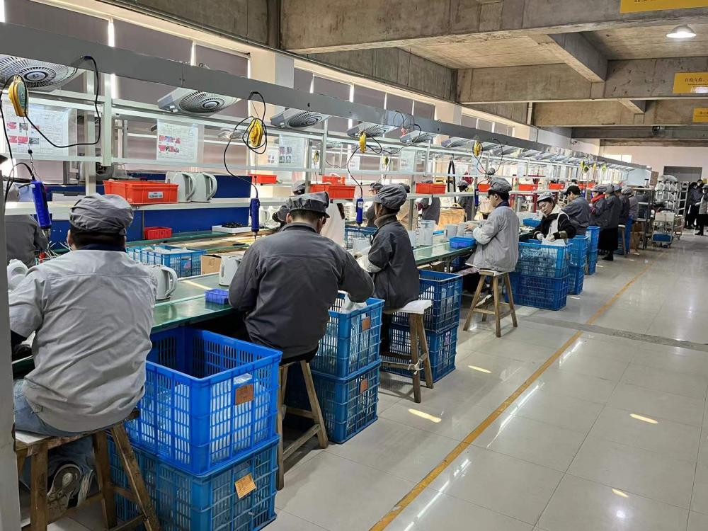 kettle assembly line