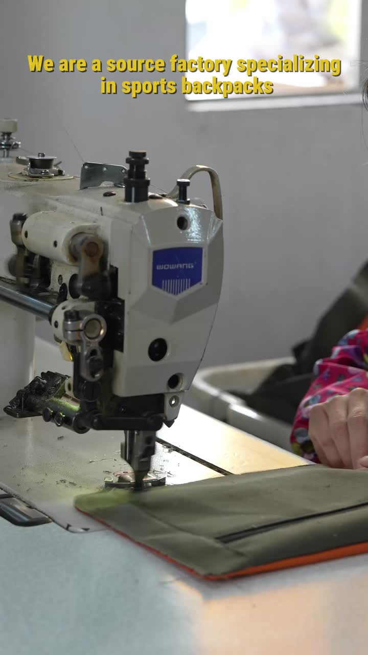 Процесс производства сумок для спортивных ракеток8