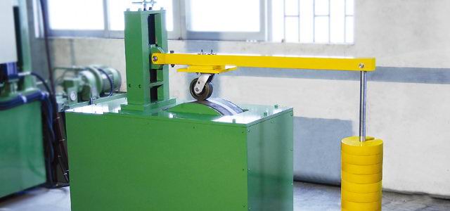 Load compacity distance test machine