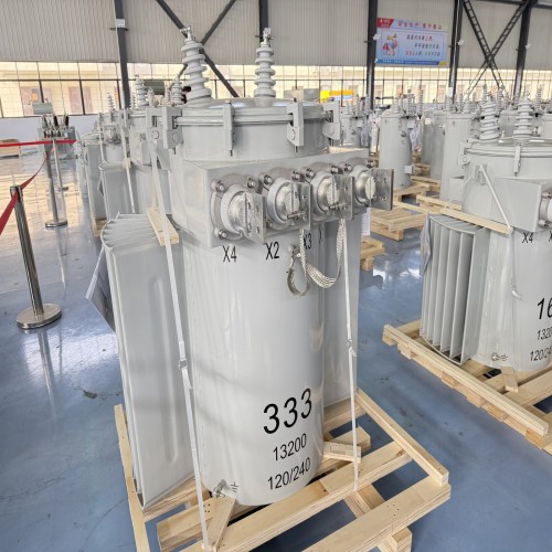 333KVA JEDNOFÁZOVÝ TRANSFORMÁTOR NA PÓL
