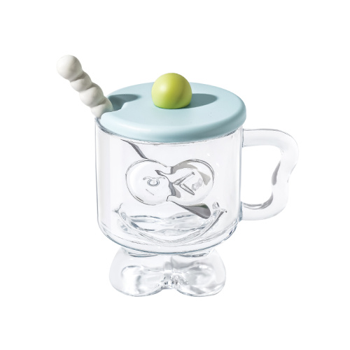 Copo de vidro recém -lançado com tampa: combinando vedação prática e adaptabilidade da cena