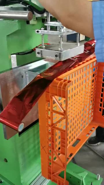 Hydraulic crates hot stamping machine