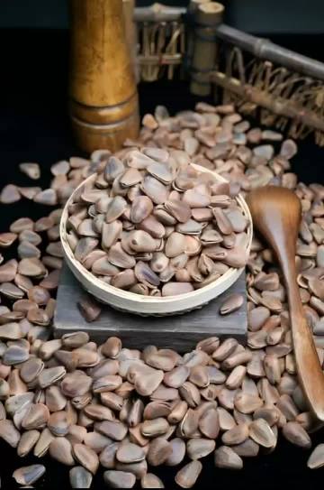 268g Organic Open Pine Nuts