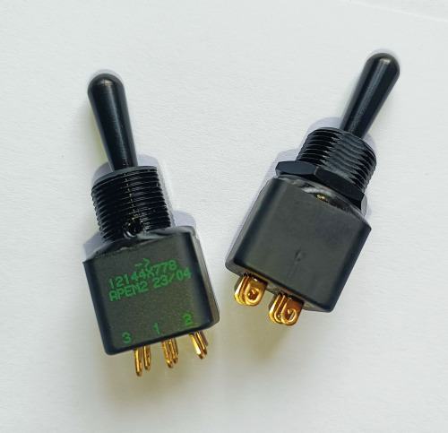 Integrarea componentelor stației de control la sol