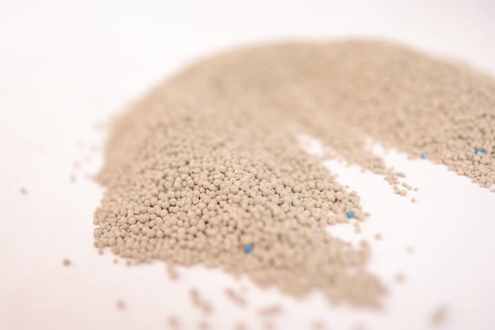 ডিওডোরাইজেশন রঙিন বল মিশ্রিত Bentonite বিড়াল লিটার
