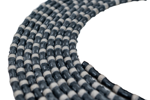 O princípio de corte da corda com contas de diamante