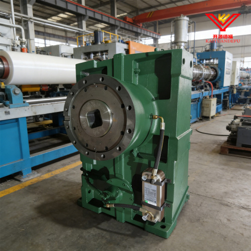 تعمل شركة Changzhou Kaiyuan Defu Reducer Co., Ltd. على تحسين المخفضات الخاصة لمعدات معالجة البلاستيك والأسلاك